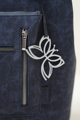 Close-up of the Rodeo Totepack Blue showing texture, stitching, and premium finish.